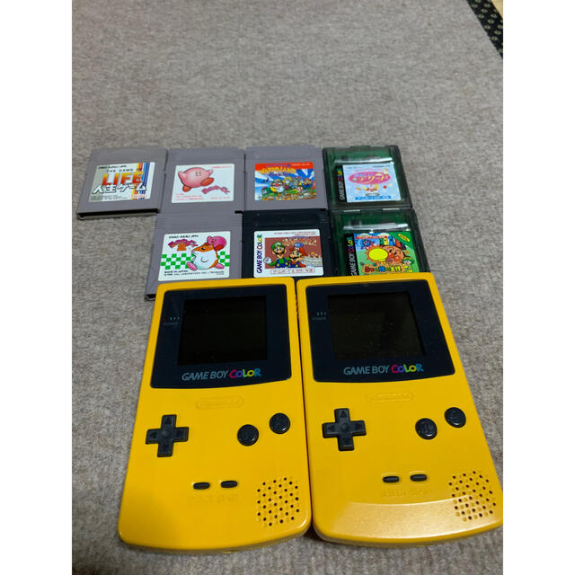 任天堂(ニンテンドウ)のゲームボーイカラー(生産終了)イエロー×2　ソフト各種 エンタメ/ホビーのゲームソフト/ゲーム機本体(携帯用ゲーム機本体)の商品写真