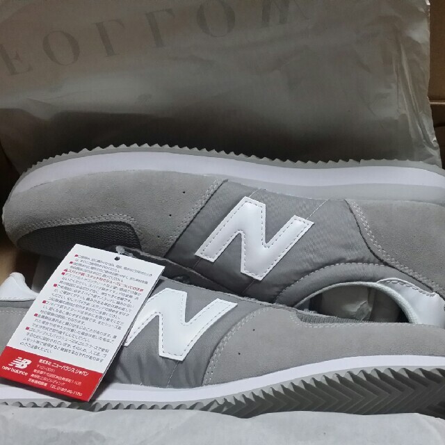 New Balance(ニューバランス)の新品未使用ニューバランス　Ｕ220スニーカー メンズの靴/シューズ(スニーカー)の商品写真