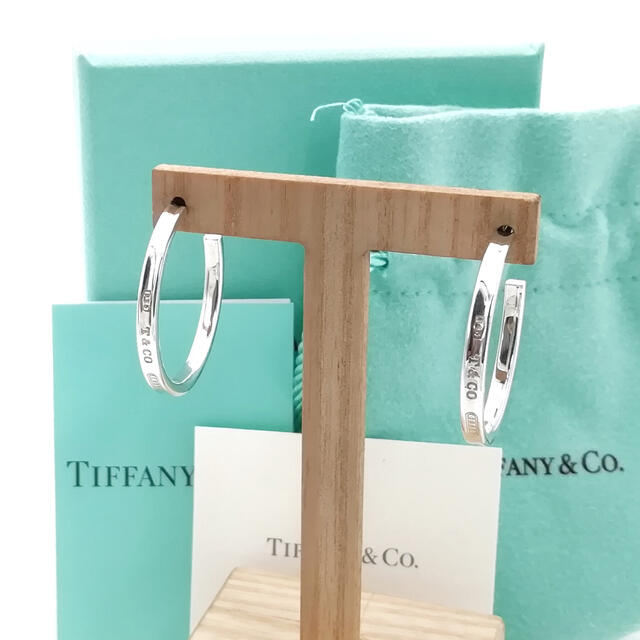 希少 美品 ティファニー ナロー ビッグ フープ シルバー ピアス NK14 希少 美品 ティファニー ナロー ビッグ フープ シルバー ピアス NK14