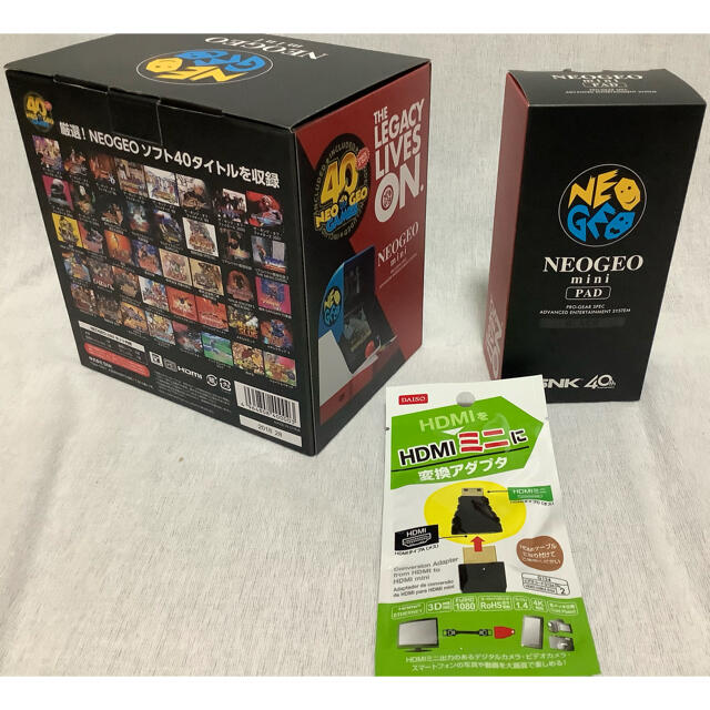 NEOGEO(ネオジオ)のネオジオミニ & パッドセット エンタメ/ホビーのゲームソフト/ゲーム機本体(家庭用ゲーム機本体)の商品写真