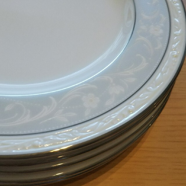 Noritake(ノリタケ)のノリタケ ケーキ皿 5枚セット グレンローズ インテリア/住まい/日用品のキッチン/食器(食器)の商品写真