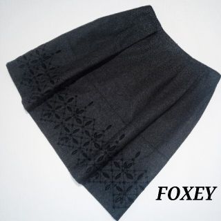 フォクシー(FOXEY)のFOXEY　フォクシー　スカート　刺繍　ウール(ひざ丈スカート)