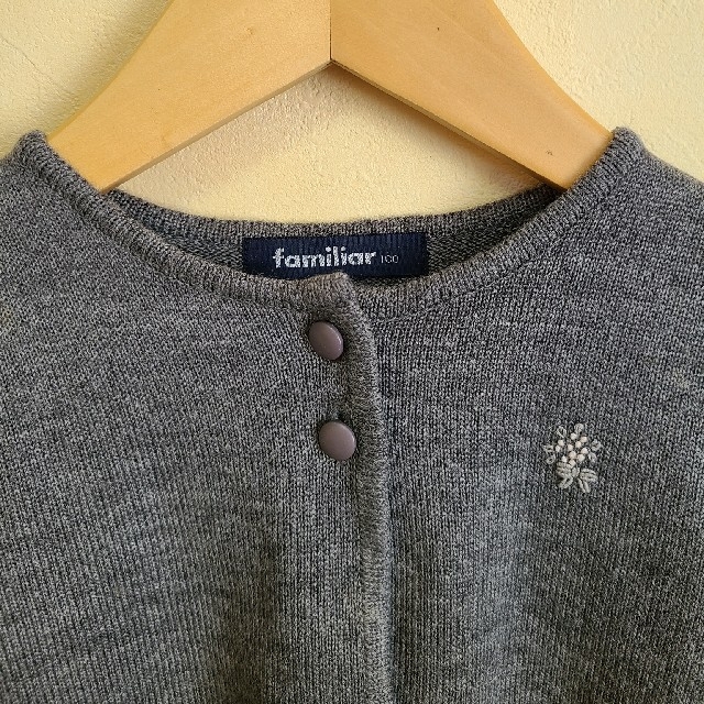 familiar(ファミリア)のご専用★familiar100  グレー　カーディガン　お受験 キッズ/ベビー/マタニティのキッズ服女の子用(90cm~)(カーディガン)の商品写真