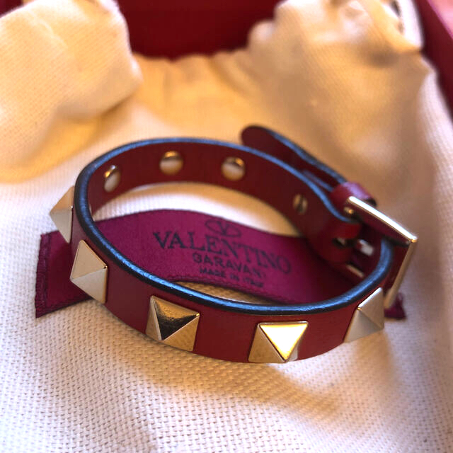 VALENTINO(ヴァレンティノ)のValentino ブレスレット レディースのアクセサリー(ブレスレット/バングル)の商品写真