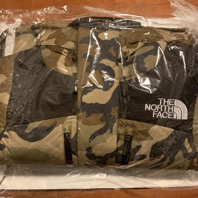 THE NORTH FACE(ザノースフェイス)の【XS】ノースフェイス バルトロライトジャケット ウッドランドカモ メンズのジャケット/アウター(ダウンジャケット)の商品写真