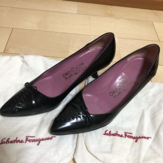 サルヴァトーレフェラガモ(Salvatore Ferragamo)のサルヴァトーレ･フェラガモ パンプス ブラック 6ハーフD(ハイヒール/パンプス)