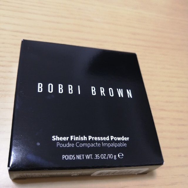 BOBBI BROWN(ボビイブラウン)のKHM ボビイブラウン　シアーフィニッシュ プレストパウダー  コスメ/美容のベースメイク/化粧品(フェイスパウダー)の商品写真