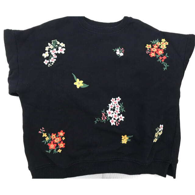 ZARA KIDS(ザラキッズ)のzara キッズ ガール 刺繍入りトレーナー キッズ/ベビー/マタニティのキッズ服女の子用(90cm~)(Tシャツ/カットソー)の商品写真