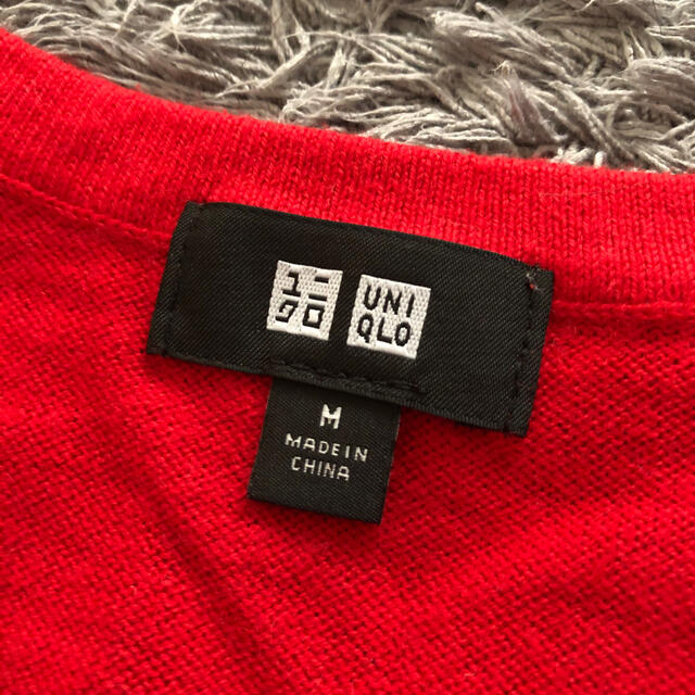 UNIQLO(ユニクロ)のユニクロ　カシミア混　Vネックセーター　Mサイズ レディースのトップス(ニット/セーター)の商品写真
