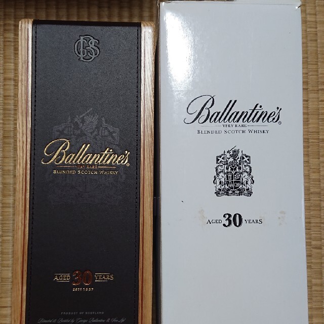 BALLANTYNE CASHMERE(バランタインカシミヤ)のバランタイン30年 箱のみ 食品/飲料/酒の酒(ウイスキー)の商品写真