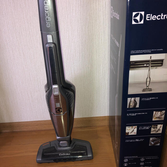 Electrolux(エレクトロラックス)のエレクトロラックス エルゴラピード ZB3113AK スマホ/家電/カメラの生活家電(掃除機)の商品写真