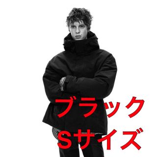 ユニクロ(UNIQLO)のユニクロ ＋J ハイブリッドダウンオーバーサイズパーカー 黒S(ダウンジャケット)