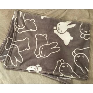 ニシカワ(西川)の西川 ミッフィー ハーフ毛布 ブランケット グレー miffy (毛布)