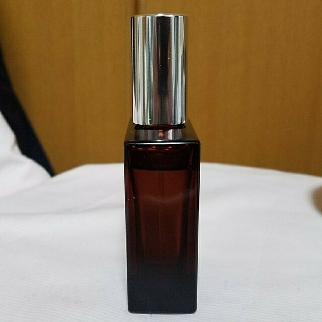 AUX PARADIS(オゥパラディ)のオゥパラディ グレープフルーツ 30ml AUX PARADIS コスメ/美容の香水(香水(女性用))の商品写真