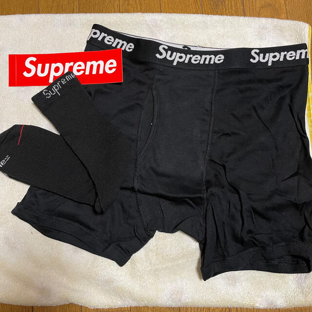 Supreme - シュプリーム ☆ボクサーパンツ&ソックス各１枚 セットの