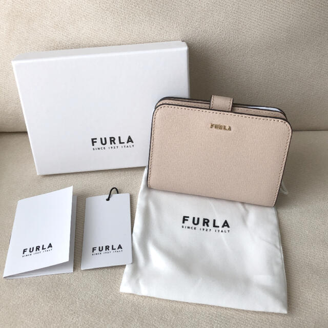 Furla(フルラ)の付属品全て有り★新品 FURLA 2020年秋冬新作 バビロン ライトベージュ レディースのファッション小物(財布)の商品写真