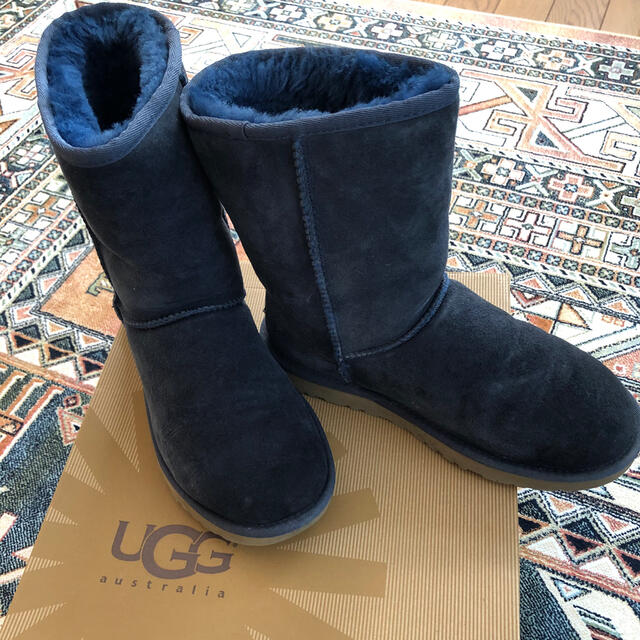 UGG ムートンブーツ　ショート　ネイビー