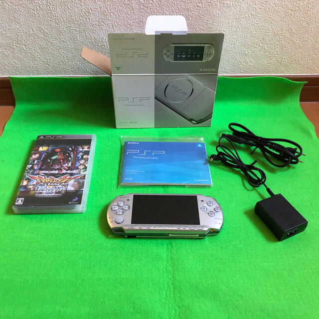 PSP 共箱 ソフト付き エンタメ/ホビーのミリタリー(その他)の商品写真