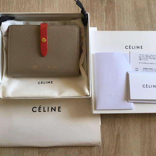 celine(セリーヌ)のセリーヌ 財布 確実正規品 証明書あり 最終お値下げ‼️ レディースのファッション小物(財布)の商品写真