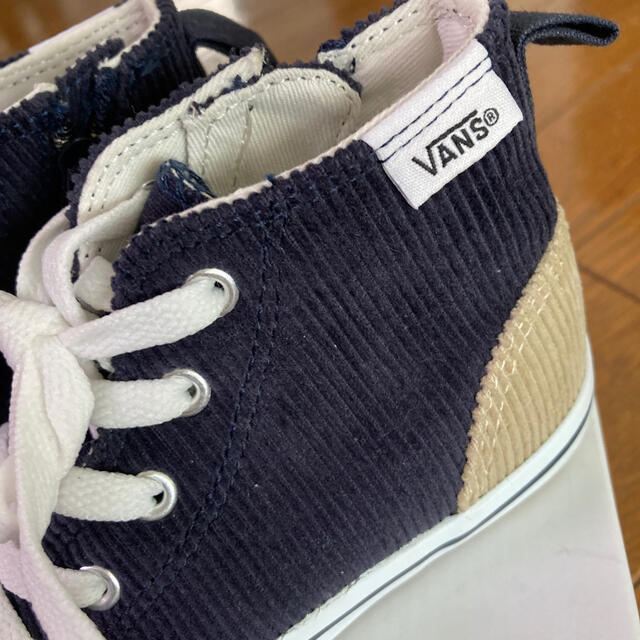 VANS(ヴァンズ)のvans キッズ　ハイカット　スニーカー キッズ/ベビー/マタニティのキッズ靴/シューズ(15cm~)(スニーカー)の商品写真