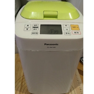 パナソニック(Panasonic)の美品 パナソニックホームベーカリー sd-bm1001 本体のみ 2015年製(ホームベーカリー)