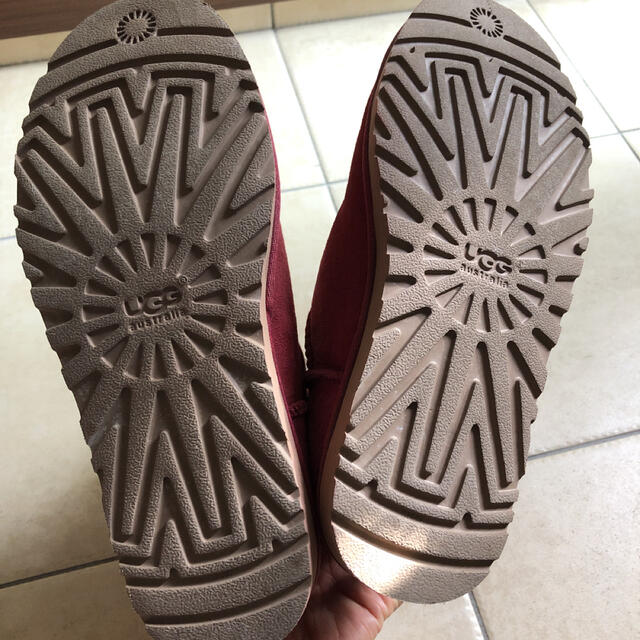 UGG(アグ)のアグUGGクラシックショート美品サングリア　ピンク25センチ レディースの靴/シューズ(ブーツ)の商品写真