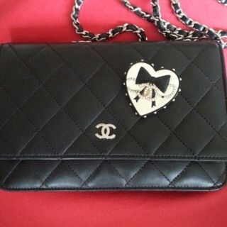 シャネル(CHANEL)のsale CHANEL ブローチ(ブローチ/コサージュ)