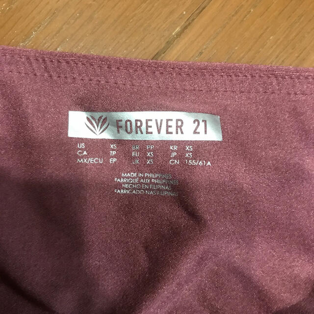 FOREVER 21(フォーエバートゥエンティーワン)のレギンス　ジム用 レディースのレッグウェア(レギンス/スパッツ)の商品写真