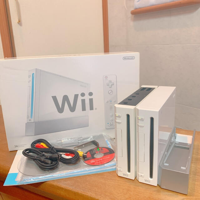 Wii - Nintendo Wii RVL-S-WAAG 2台セット ソフト付きの通販 by ... 超豪華付属品多数!すぐに遊べるNintendo Switch本体エントリーパック
