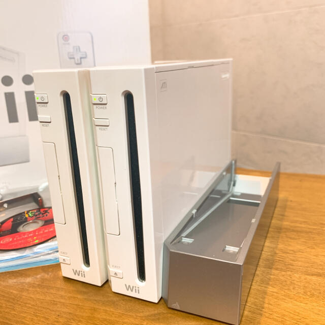 Wii - Nintendo Wii RVL-S-WAAG 2台セット ソフト付きの通販 by ... 超豪華付属品多数!すぐに遊べるNintendo Switch本体エントリーパック