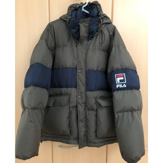 FILA(フィラ)のFREAK'S STORE FILA/フィラ 別注ビッグシルエット ダウンコート メンズのジャケット/アウター(ダウンジャケット)の商品写真