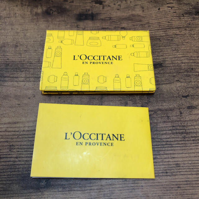 L'OCCITANE(ロクシタン)の☆最終処分SALE☆非売品　L'OCCITAN あぶらとり紙付きミラー レディースのファッション小物(ミラー)の商品写真