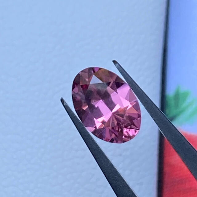 マラヤガーネット 1.7ct ルース ハンドメイドの素材/材料(各種パーツ)の商品写真