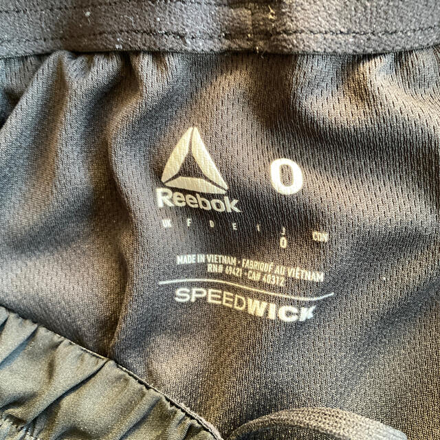 Reebok(リーボック)のReebok リーボック ハーフ パンツ メンズのパンツ(ショートパンツ)の商品写真