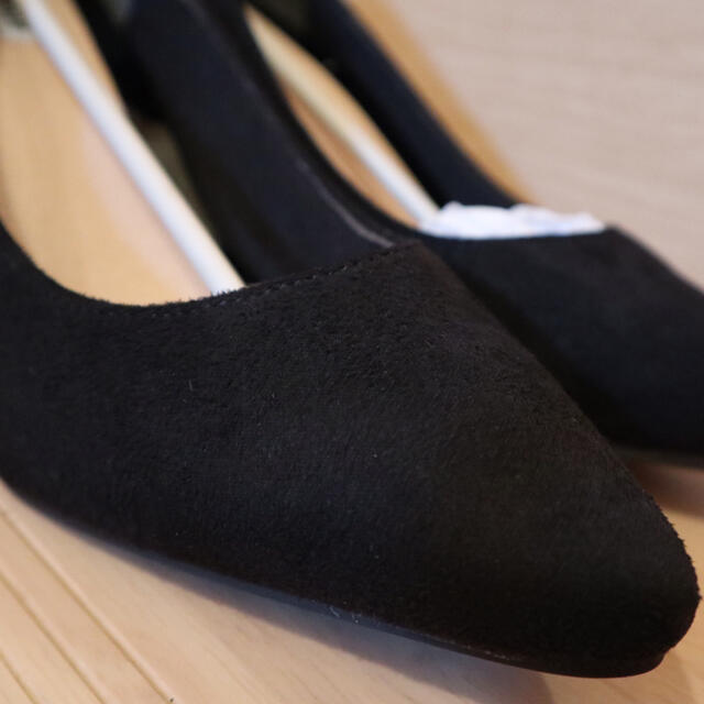 スエード生地　パンプス　ブラック　【未使用】 レディースの靴/シューズ(ハイヒール/パンプス)の商品写真