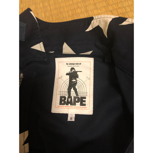 A BATHING APE(アベイシングエイプ)の【APE】STA柄ミリタリージャケット【Sサイズ】 メンズのジャケット/アウター(ミリタリージャケット)の商品写真