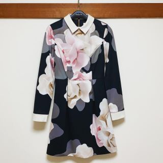 テッドベイカー(TED BAKER)のTED BAKER 花柄ワンピース　お値下げしました(ひざ丈ワンピース)