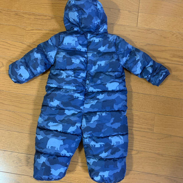 babyGAP(ベビーギャップ)のbabyGAP ジャンプスーツ カバーオール 60 迷彩　くま　ネイビー　防寒 キッズ/ベビー/マタニティのベビー服(~85cm)(カバーオール)の商品写真