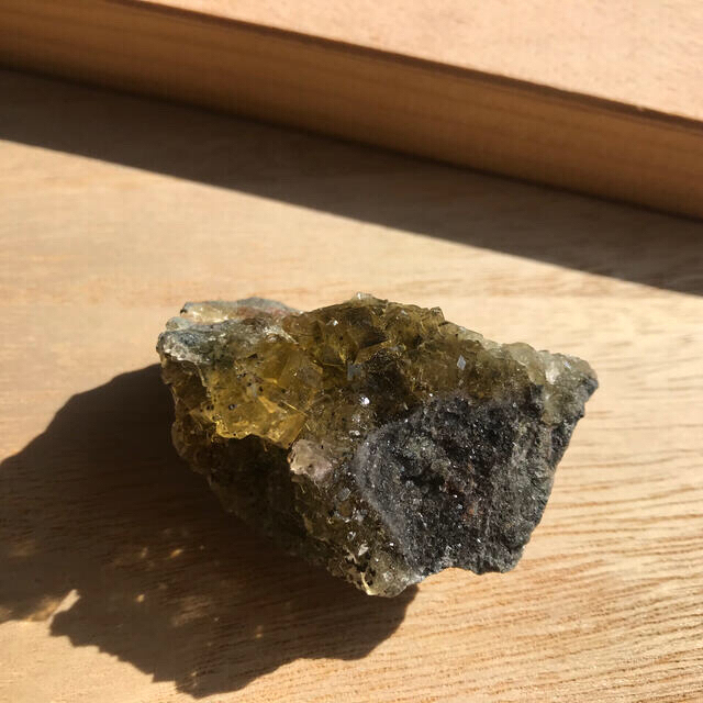 スペイン産　フローライト　イエローフローライト　鉱物　蛍石