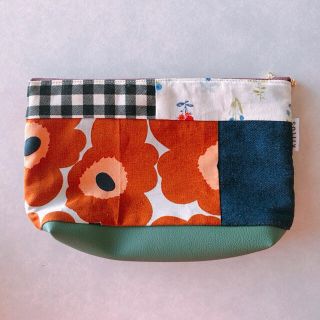 マリメッコ(marimekko)のマリメッコ ハンドメイド パッチワークポーチ(ポーチ)