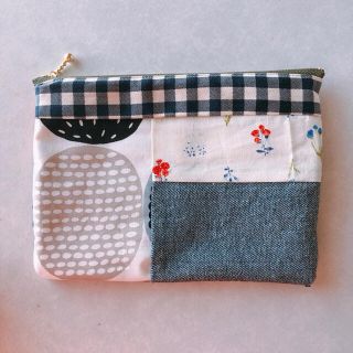 マリメッコ(marimekko)のマリメッコ ハンドメイド パッチワークポーチ(ポーチ)