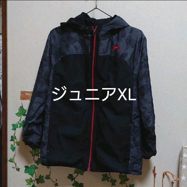 UNDER ARMOUR(アンダーアーマー)のUNDER ARMOUR★ウインドブレーカー　上着　160 キッズ/ベビー/マタニティのキッズ服男の子用(90cm~)(ジャケット/上着)の商品写真