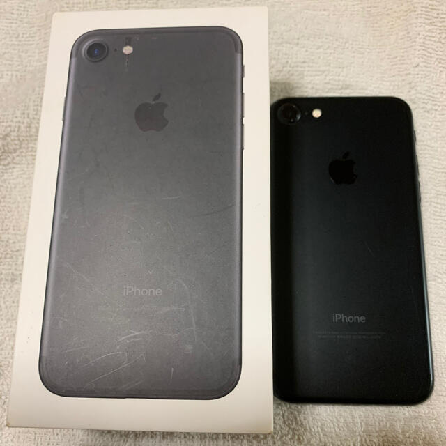 Apple(アップル)のiPhone7 スマホ/家電/カメラのスマートフォン/携帯電話(スマートフォン本体)の商品写真