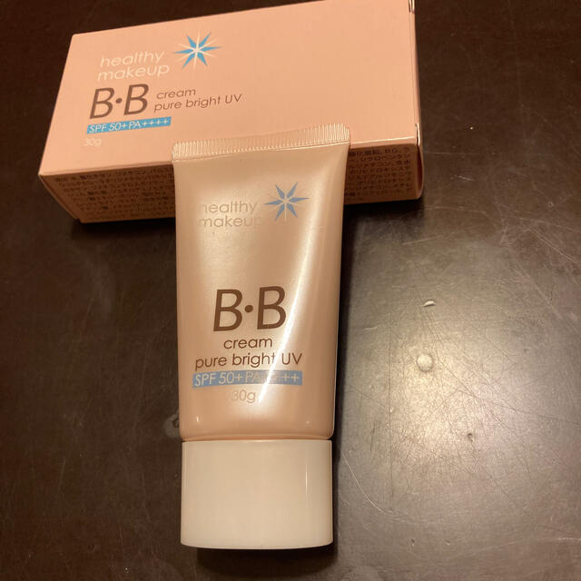 AVON(エイボン)の新品　エイボン化粧品　B・B cream コスメ/美容のベースメイク/化粧品(BBクリーム)の商品写真