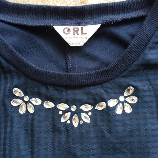 GRL(グレイル)のビジューシャツ レディースのトップス(シャツ/ブラウス(半袖/袖なし))の商品写真