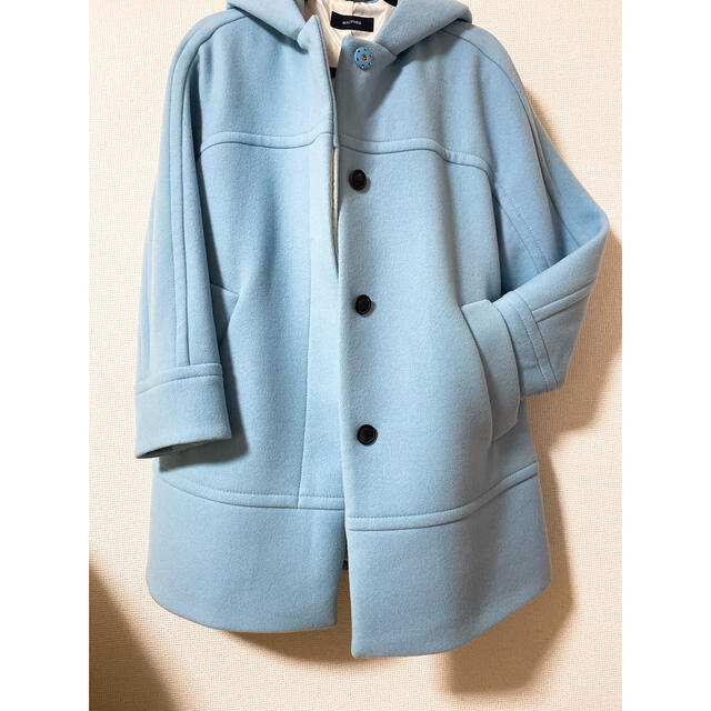 TOMORROWLAND(トゥモローランド)のトゥモローランド　MACPHEE 水色　コート レディースのジャケット/アウター(ロングコート)の商品写真