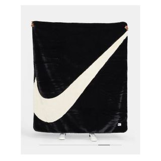 ナイキ(NIKE)のNIKE ブランケット スウィッシュ(毛布)