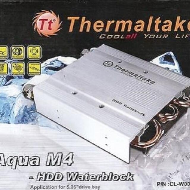 新品????水冷クーラートレイ 3.5インチHDD 水枕 Thermaltake 銀