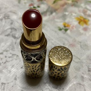 イヴサンローランボーテ(Yves Saint Laurent Beaute)のYSLルージュヴォリュプテシャインコレクター　No.141(口紅)