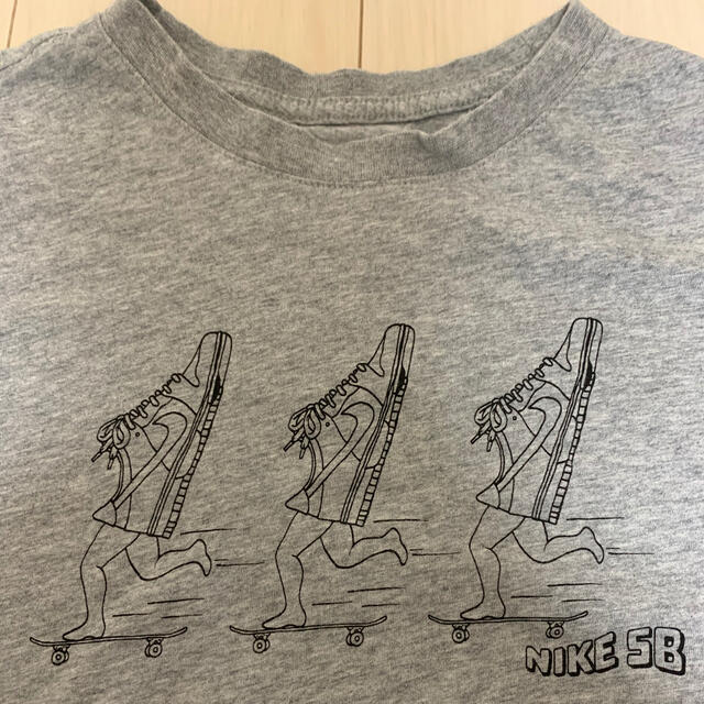 NIKE(ナイキ)のNIKE SB Tシャツ メンズのトップス(Tシャツ/カットソー(半袖/袖なし))の商品写真